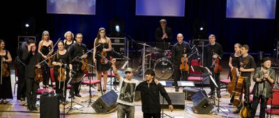 Zeca Baleiro, Maestro Tiago Flores E Orquestra Da Ulbra - Foto: Fernanda Chemale