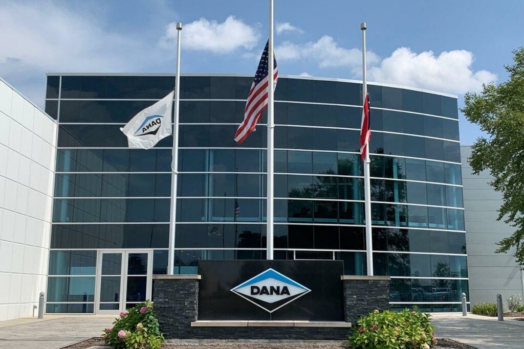 Dana comemora 118 anos no mundo e 75 anos no Brasil fazendo a história